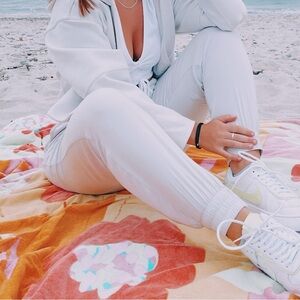 Aritzia Linen Joggers